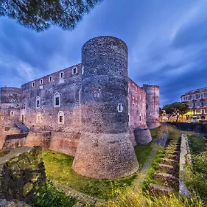 Castellano - Ursino , Aeroporto di Catania Fontana Rossa Italia